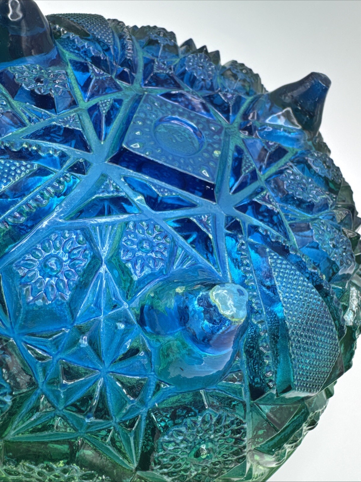 Vintage Jeannette Glass 7″ Green Blue Ombre’ Flashed Bowl