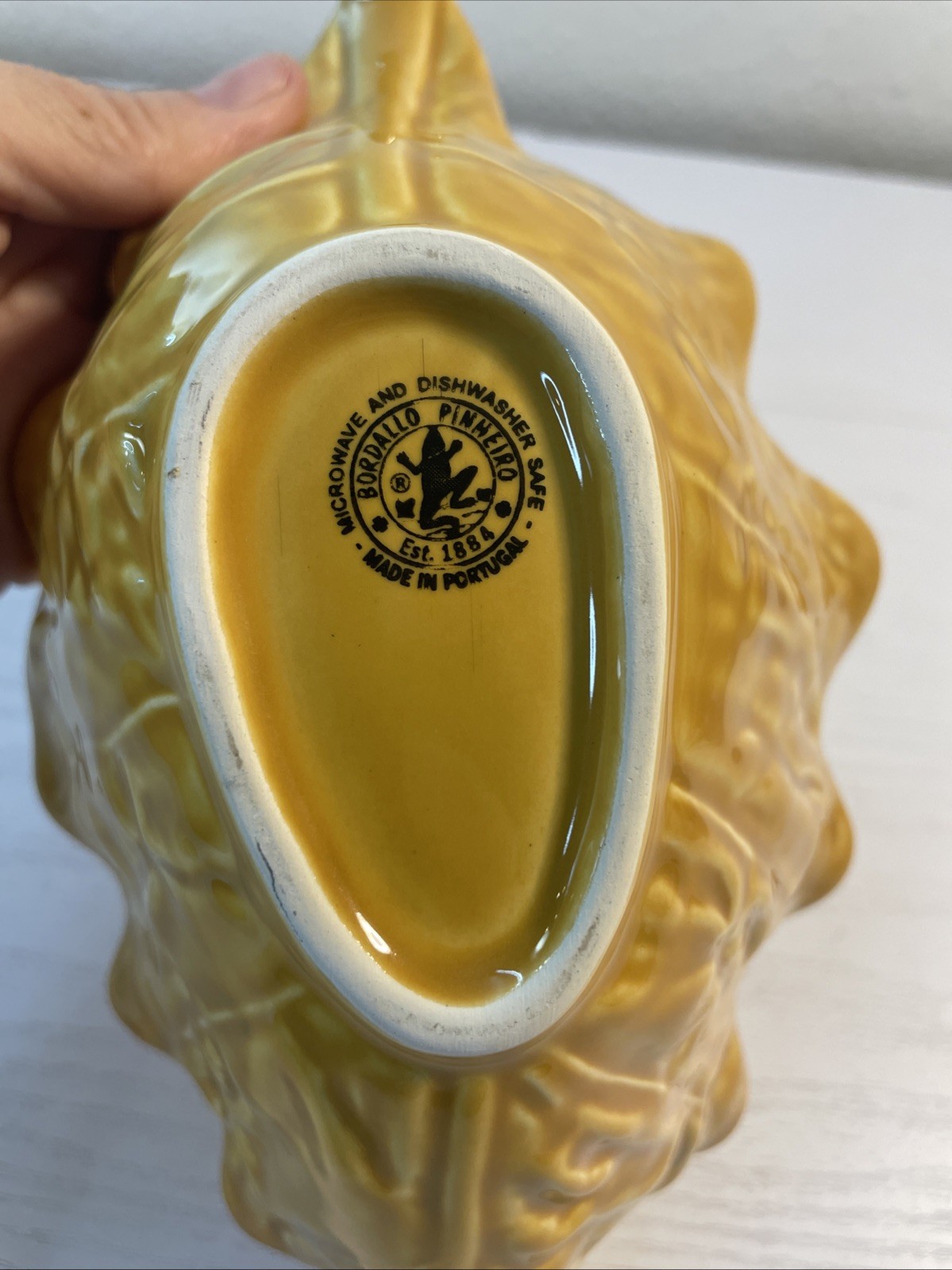 Bordallo Pinheiro Dark Yellow Cabbage Leaf Dressing/Gravy serving boat- Portugal