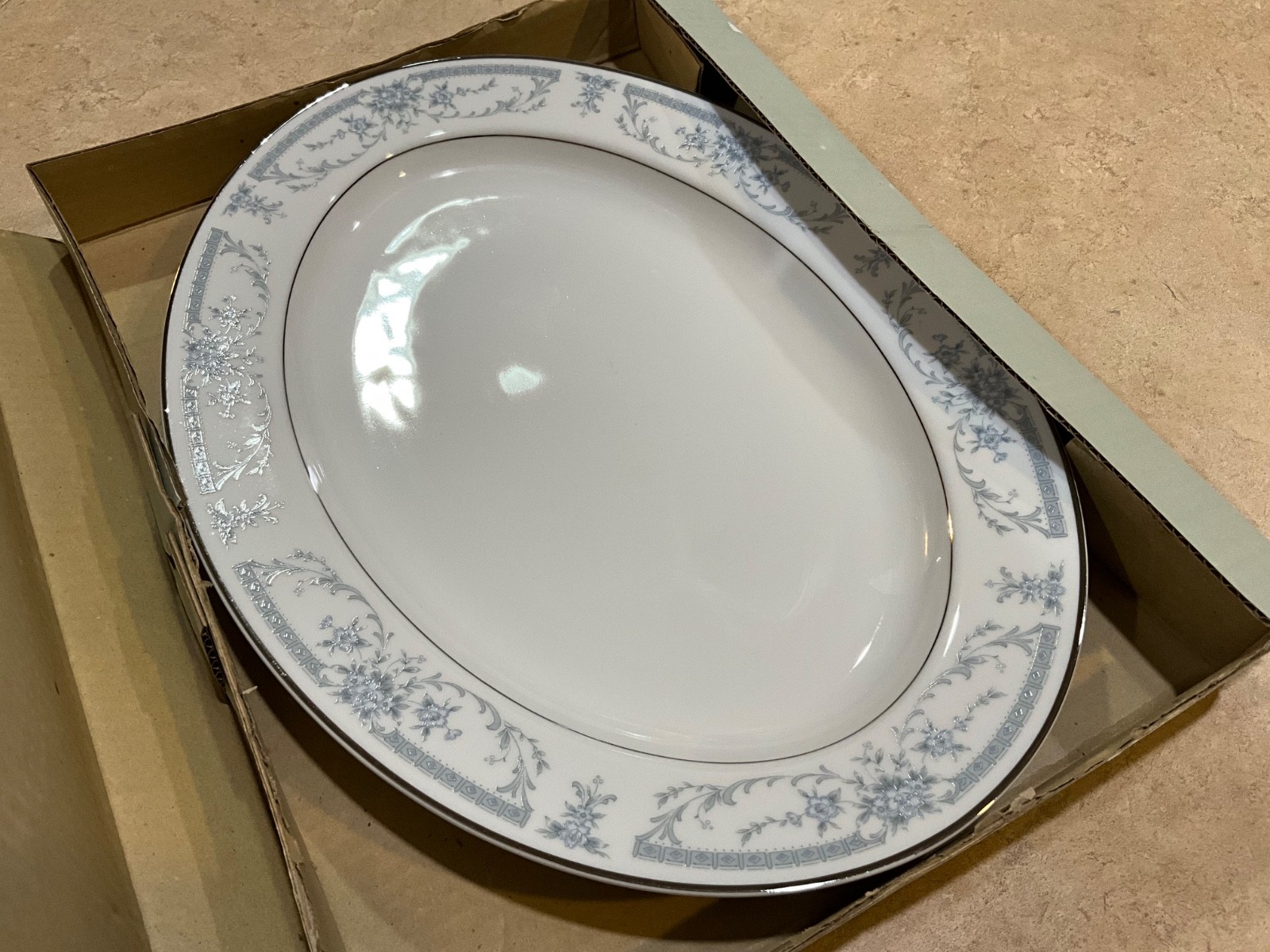VINTAGE-1985 New in Box Sheffield Blue Whisper 14” Oval Serving Platter