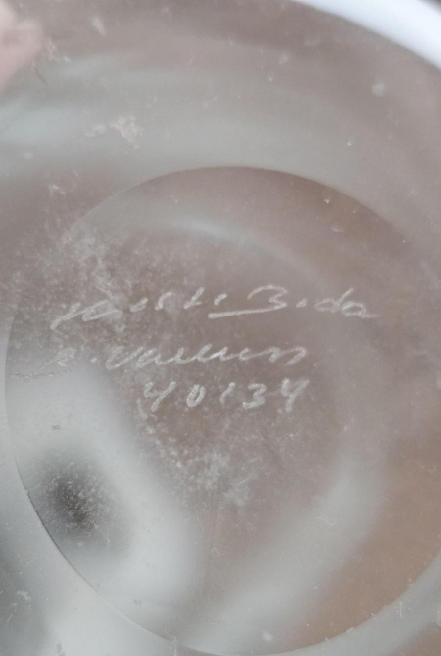 Kosta Boda Bertil Vallien “SPIRIT” Bottle Vase Signed, Pinched Sides 12″ x 4″