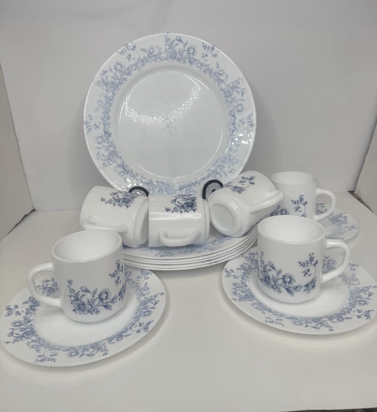 Vintage Arcopal France Glenwood Dinnerware Set –Blue Floral Milk Glass|15 Pieces