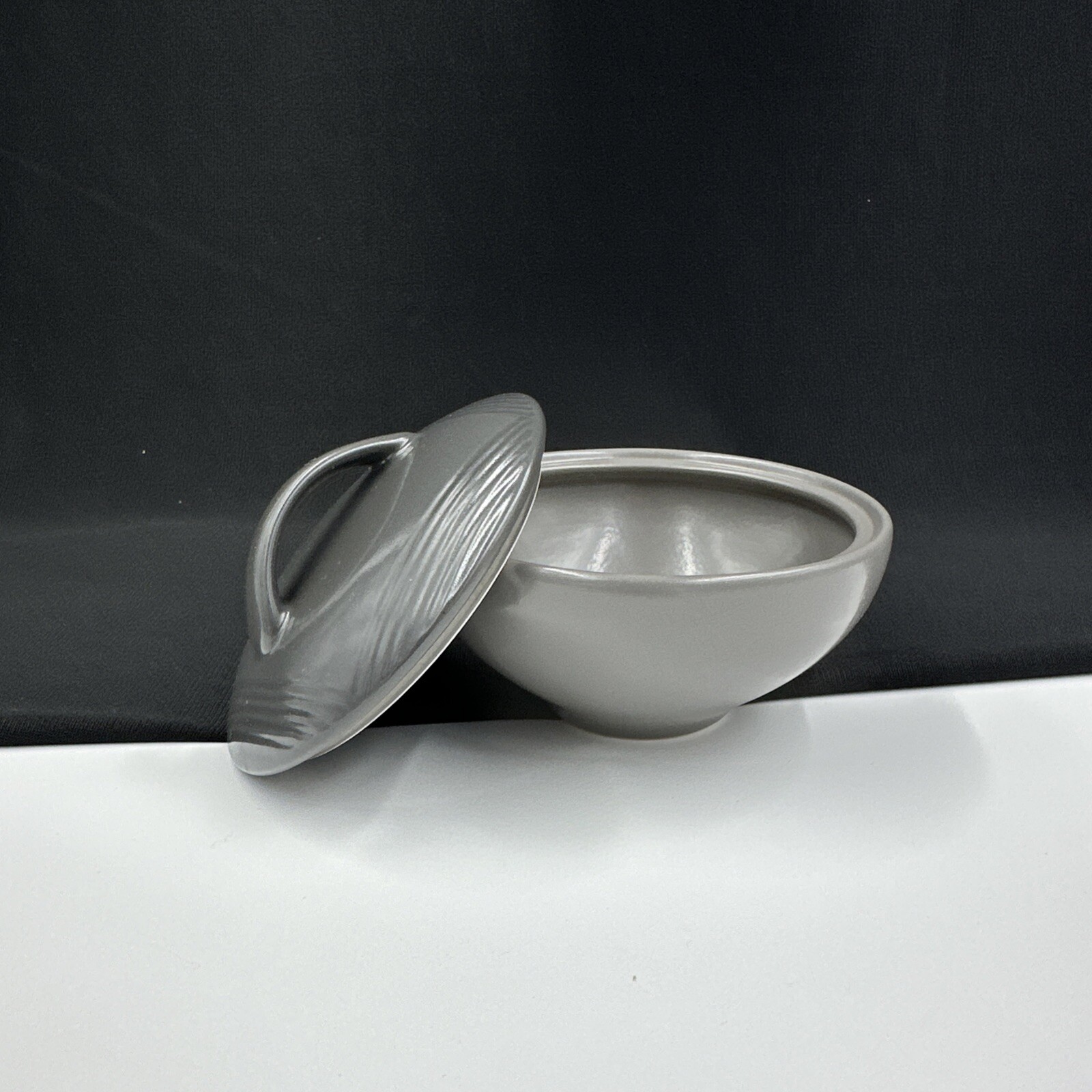 Mikasa Inner Peace CW305 (1) 2 1/8” Sugar Bowl & Lid Earthenware •PRISTINE•