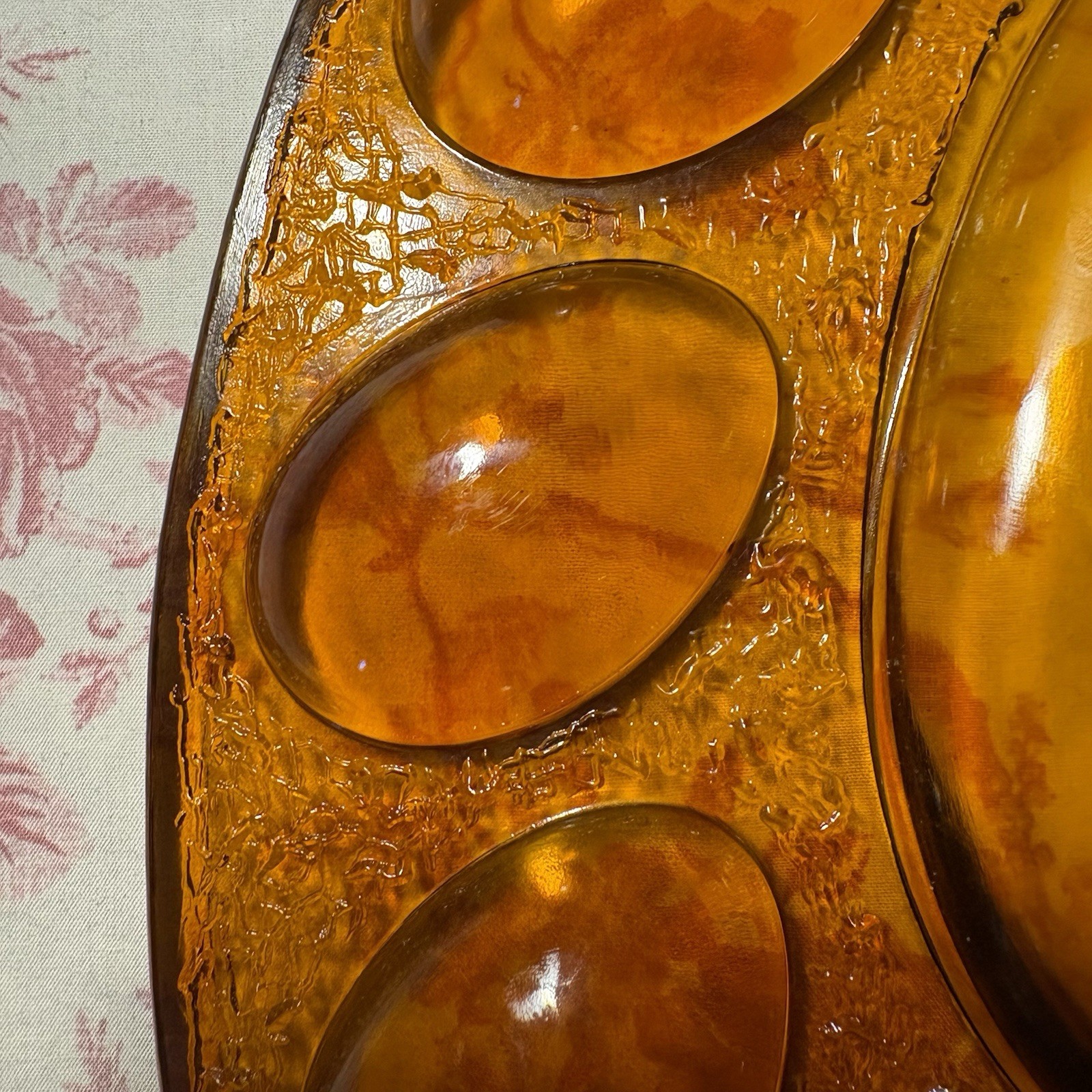 Vintage LE Smith Amber Glass Hen On Nest Chicken Deviled Egg Plate Rare HTF