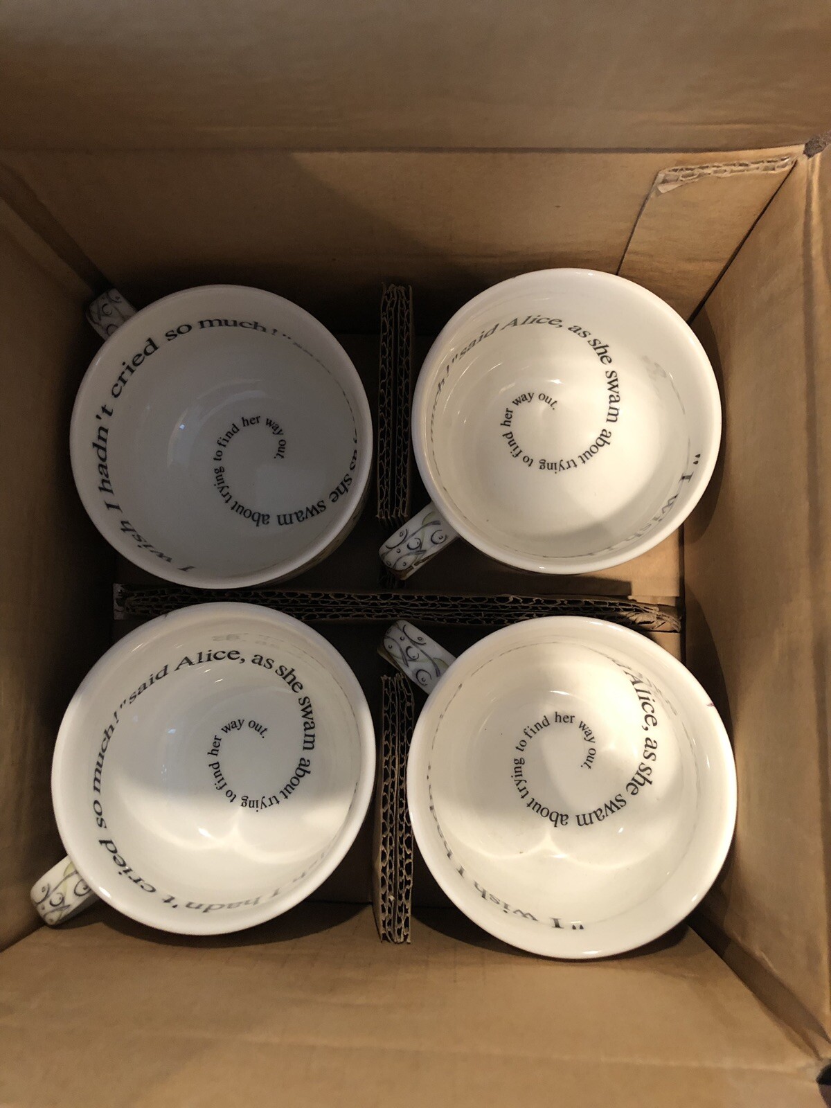Alice in Wonderland Madhatter’s Teaparty Porcelain Teaset