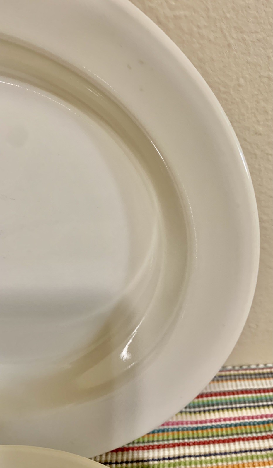 Vintage Corelle Sandstone Beige 9″ rimmed lunch luncheon salad plates 2 PIECES