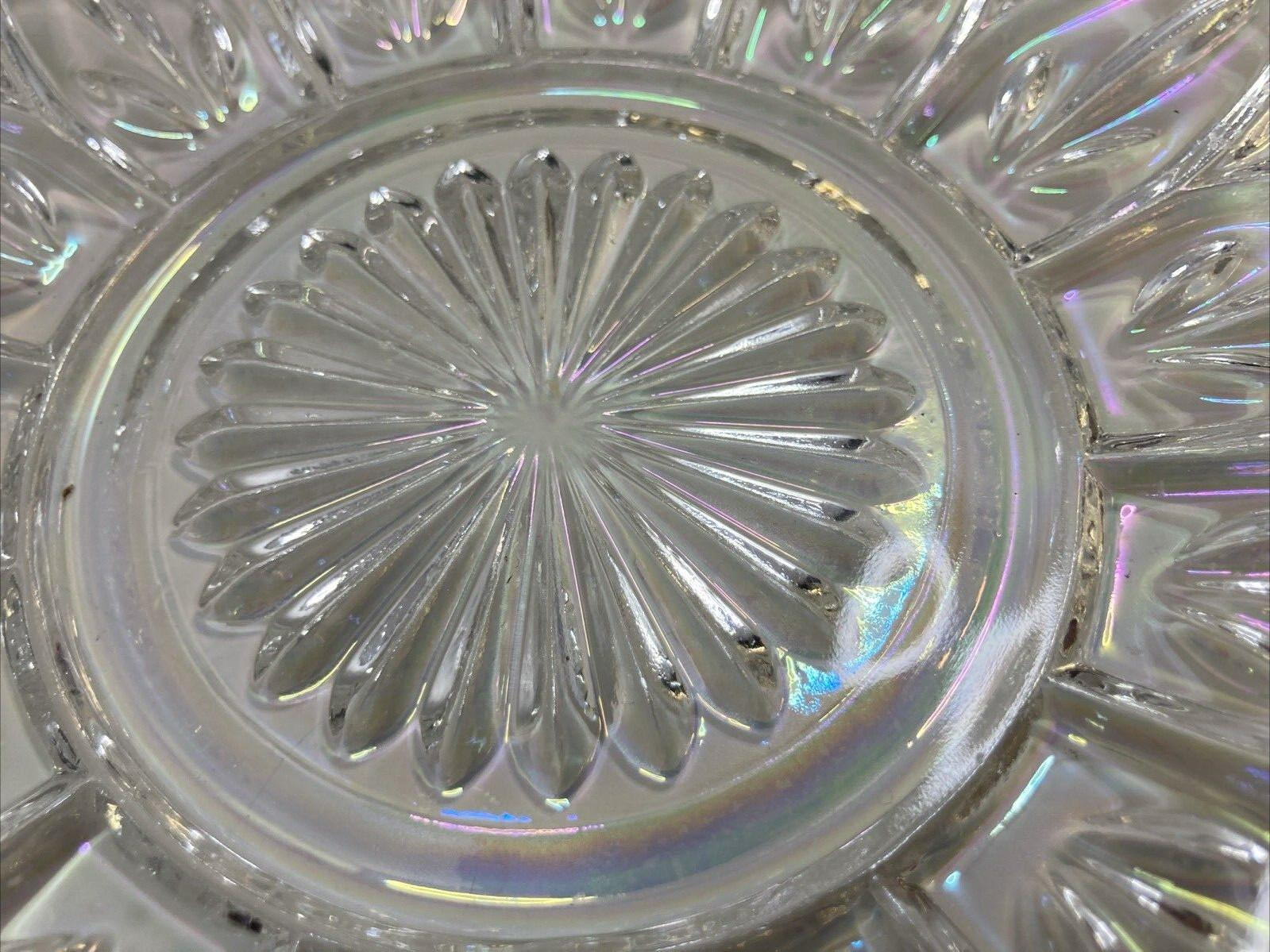 Vtg 1960s Star Flower Petal Federal Clear Iridescent Carnival Glass Plate 9.25″