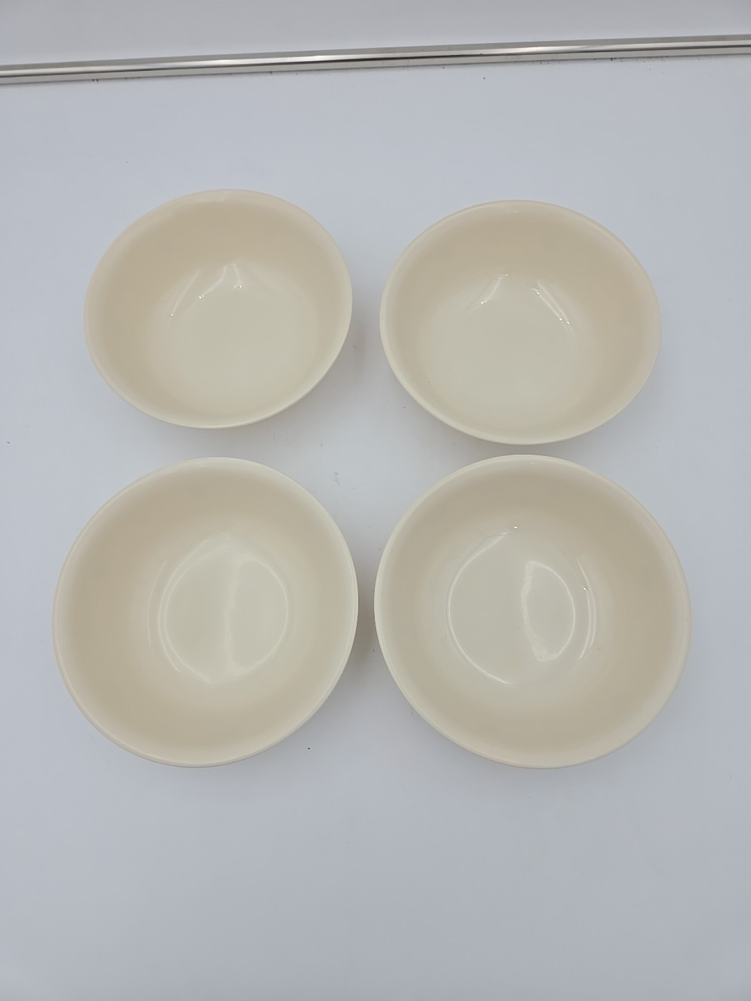 CORELLE Hometown Red Hearts Houses Blue Flowers Four Piece Cereal Bowls USED