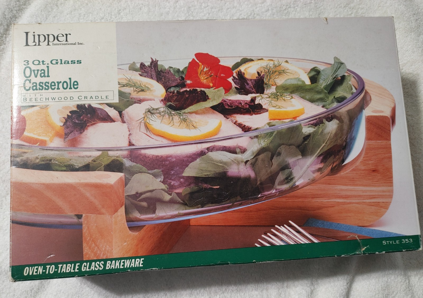 Lipper International 3-Quart Oval Glass Casserole With Beechwood Cradle/Pre-own