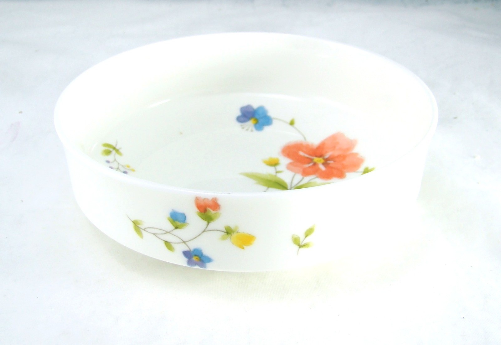 Mikasa Bone China Narumi Japan JUST FLOWERS A4-182 Fruit Dessert Bowl(s)