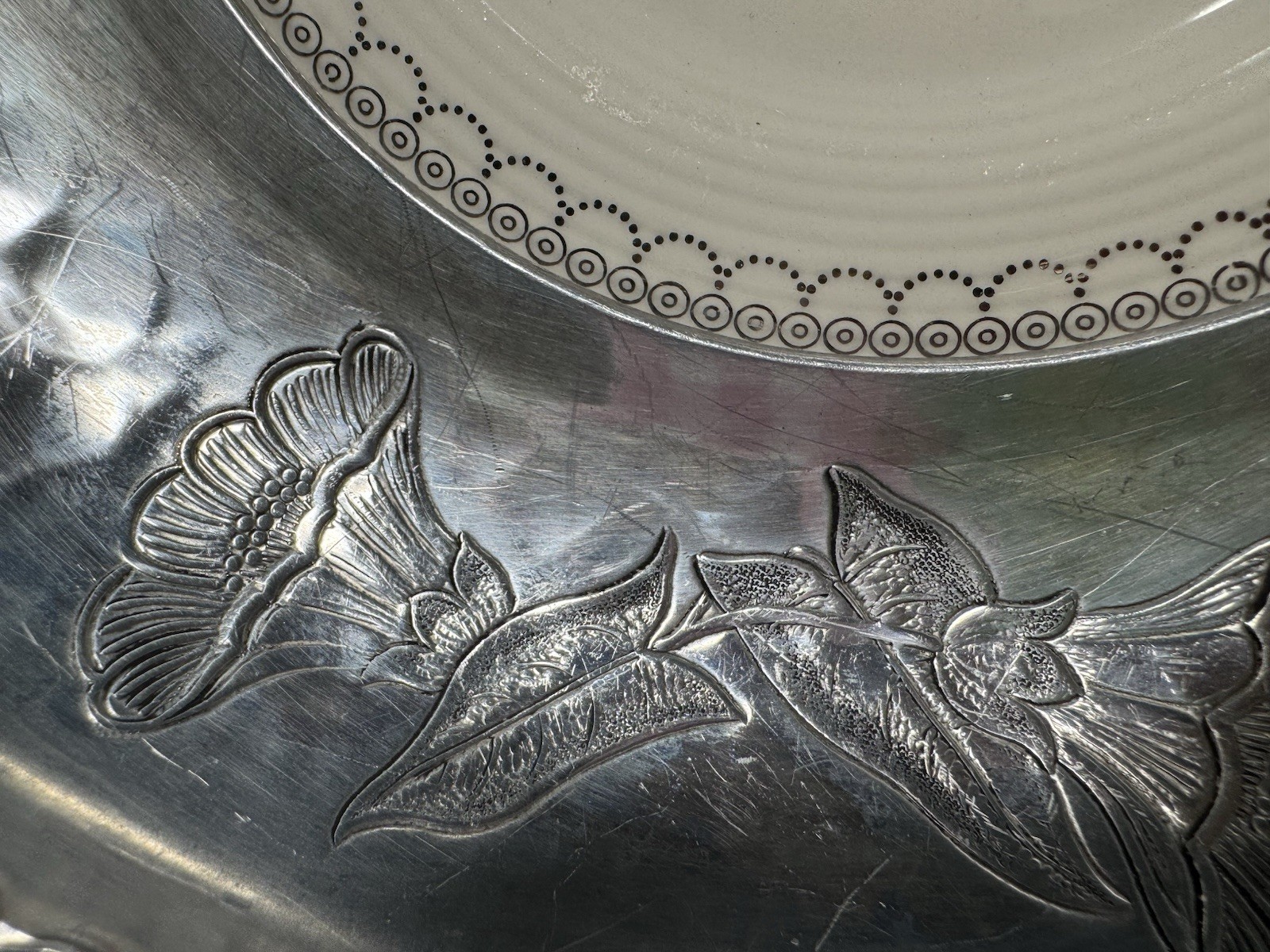 Vintage Triumph Limoges Wrought Farberware Imperial 22k White Gold Serving Bowl