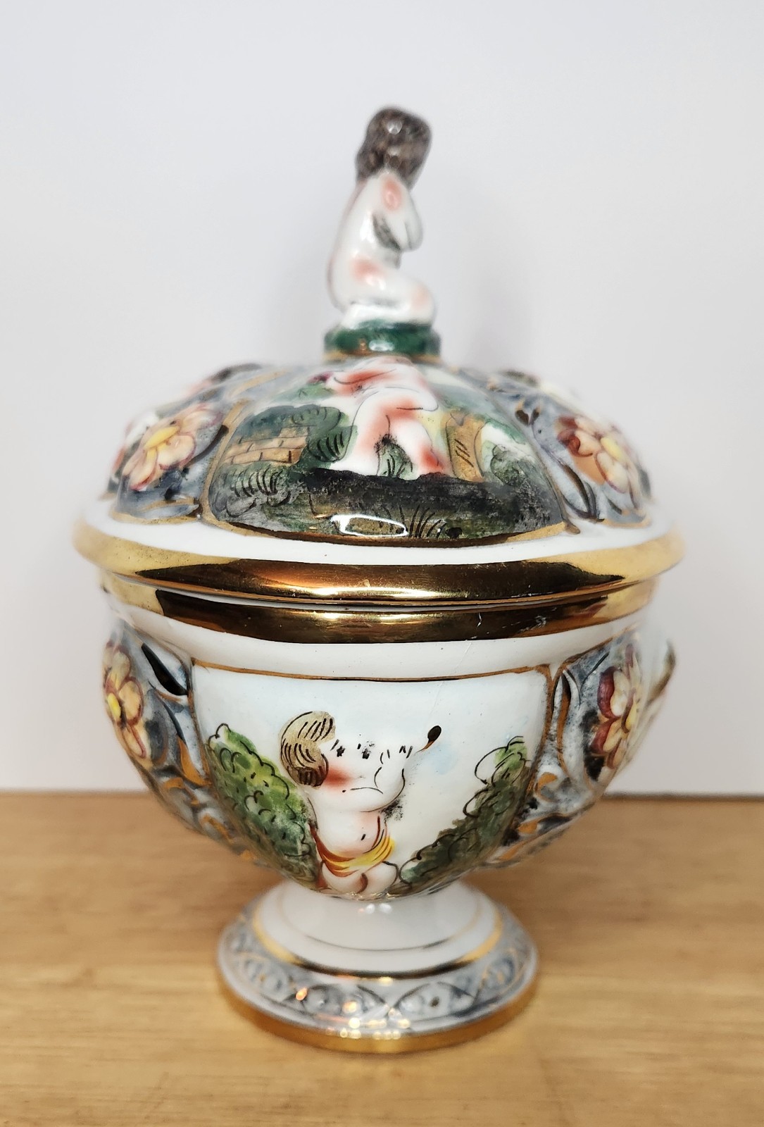 Italian Vintage Capodimonte Porcelain Covered Compote Cherub Hand Painted