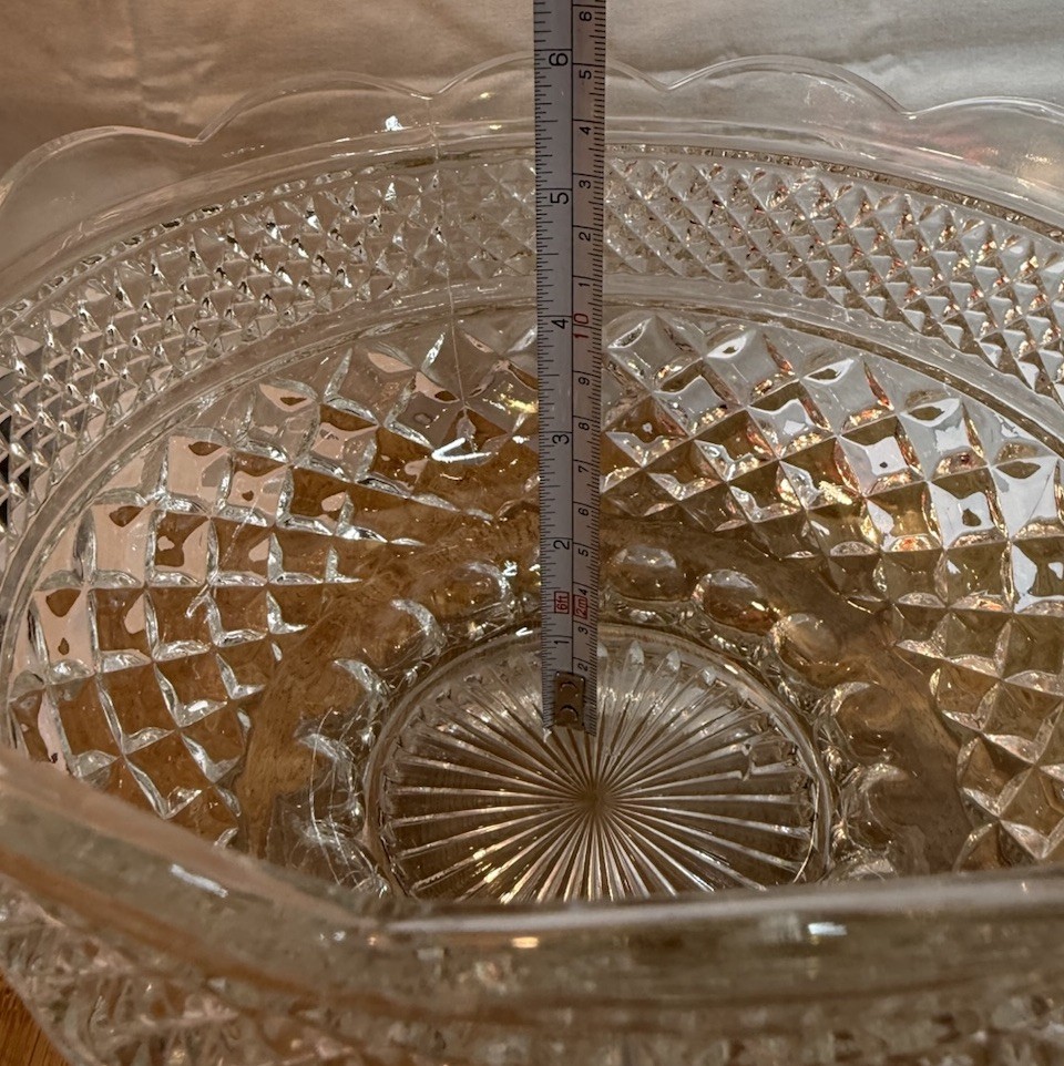 Anchor Hocking Wexford Clear Pressed Glass Pedestal Fruit Serving Bowl 10”