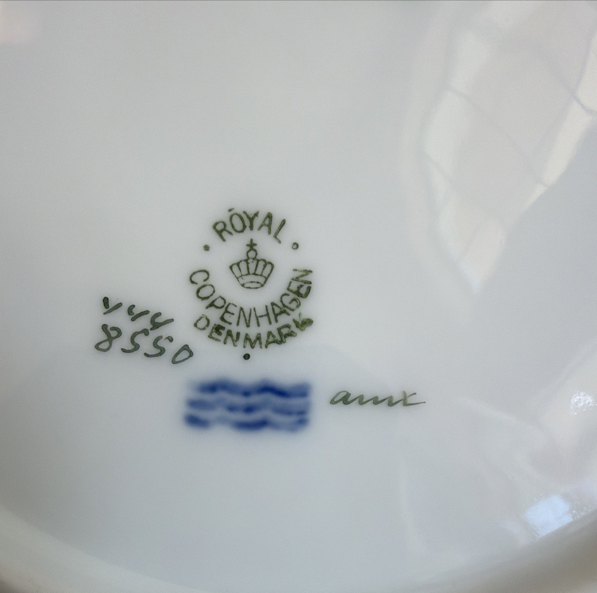 Royal Copenhagen Henriette Luncheon Plates 8 3/4″ New