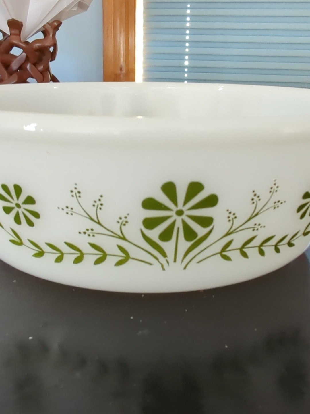 vintage GLASBAKE #J514 2-QUART ROUND CASSEROLE Green Primrose Dream 9″ diameter