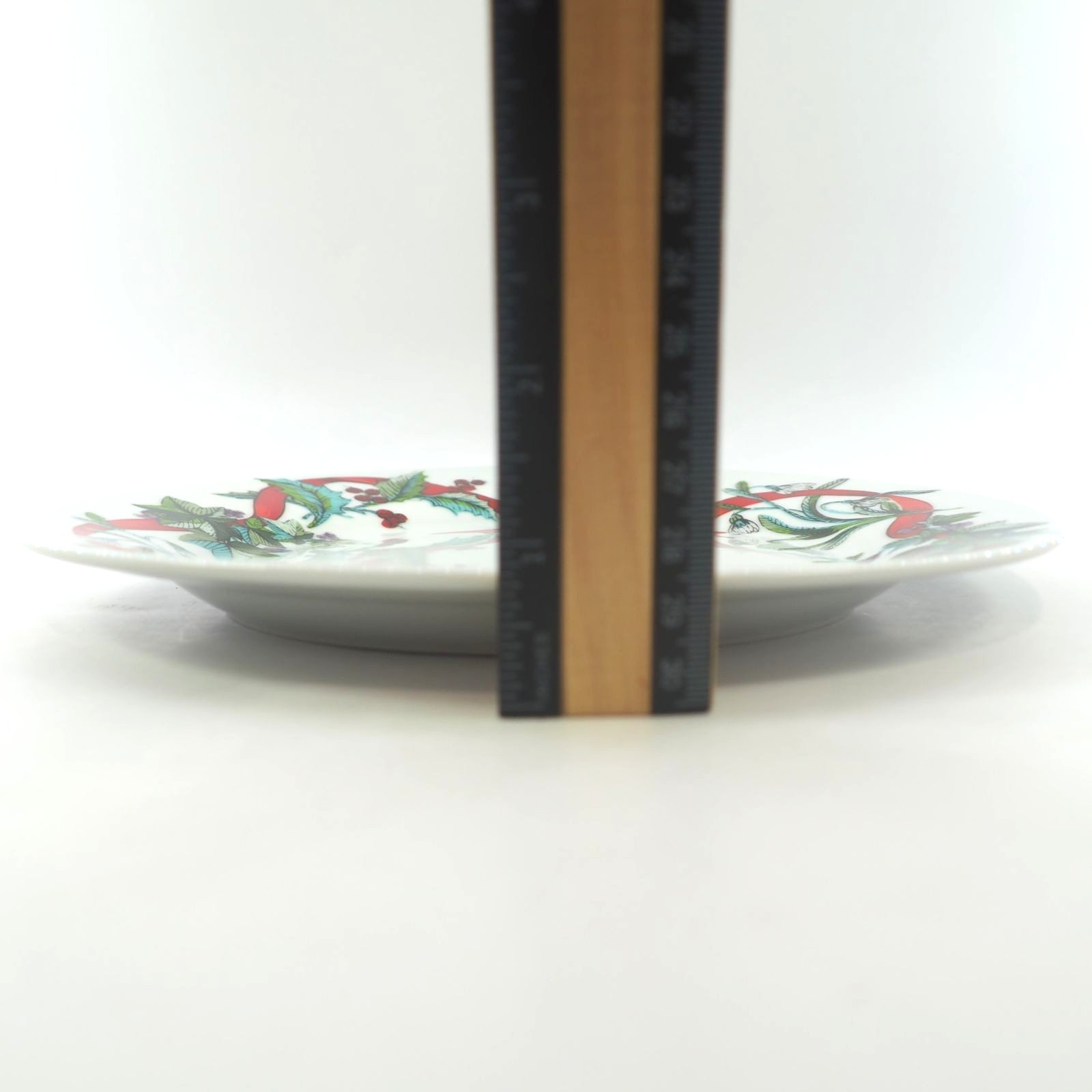 Holiday Garden Salad Plate Martha Stewart Brylane Home Christmas 9 in
