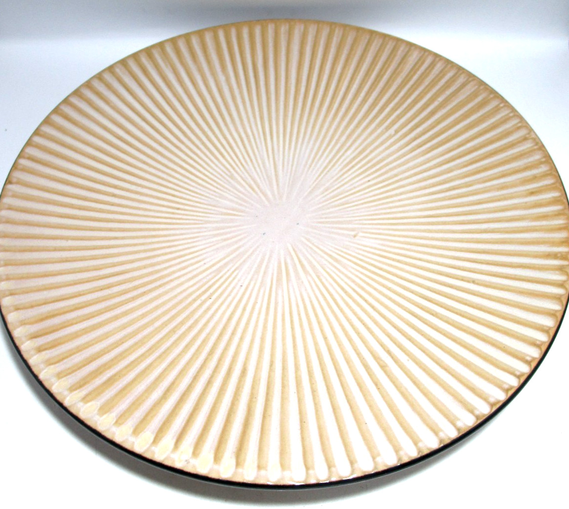 Royal Norfolk Sunburst Pattern Dinner Plate Tan Beige Color 10.75 Inch