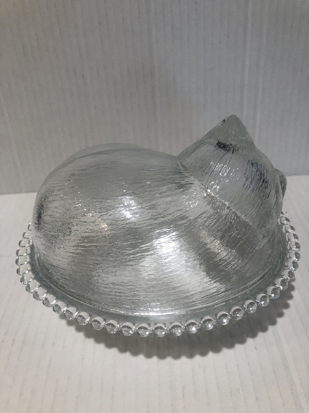 Vtg Indiana Glass “ Sleeping Cat On Nest” Covered Dish 7” Long