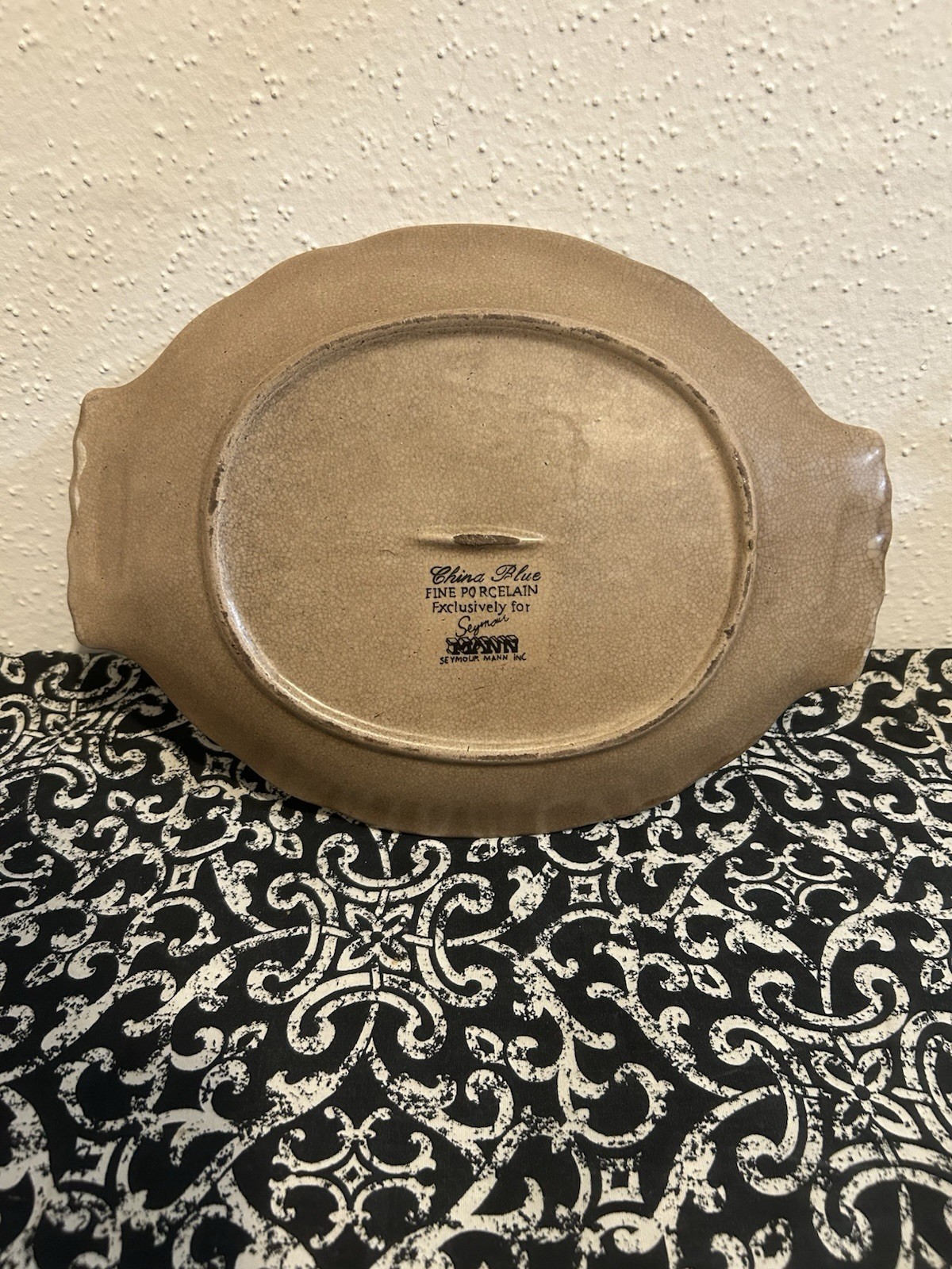 China Blue Porcelain Oval Platter, Beige/Black Chinese Calligraphy Pattern