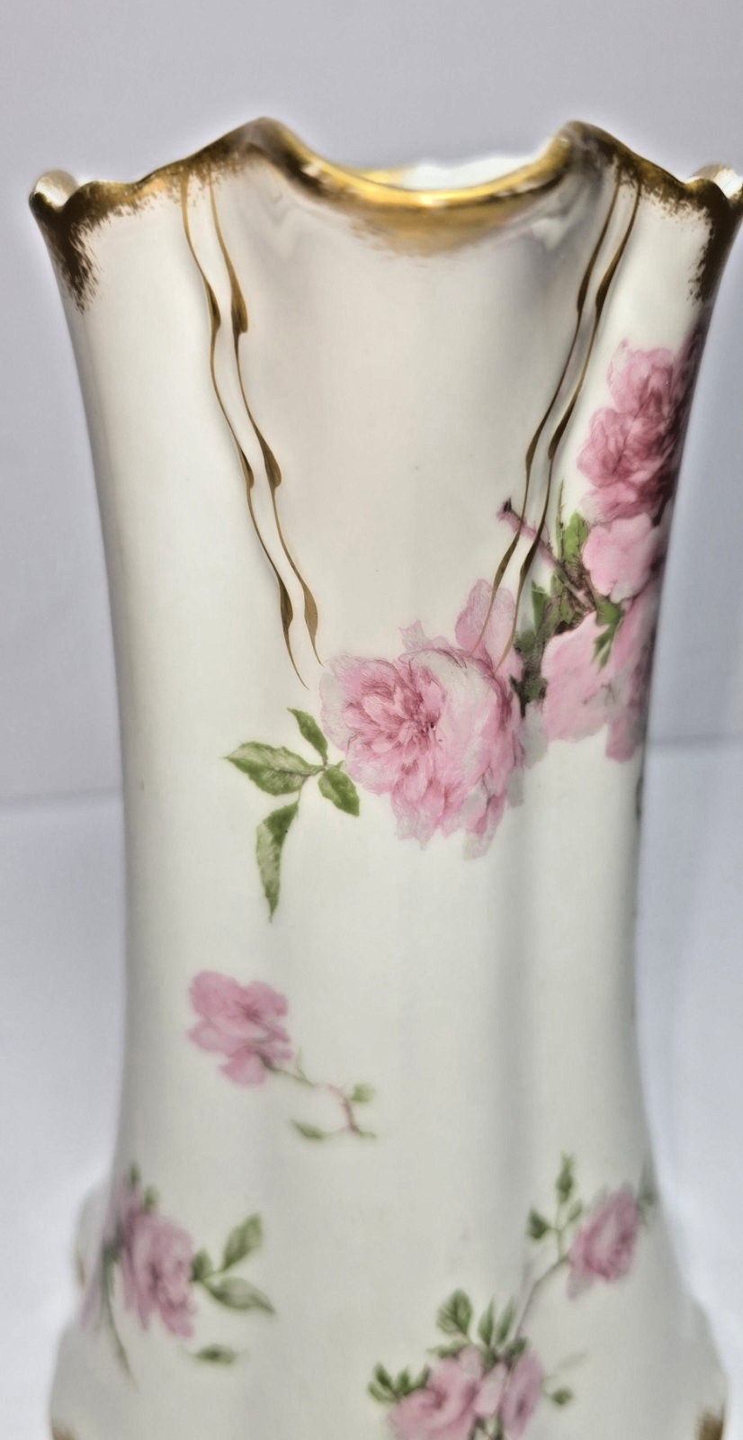 Limoges Haviland – Baltimore Rose – 9 in. Pink Schleiger 1151 Pitcher / Tankard
