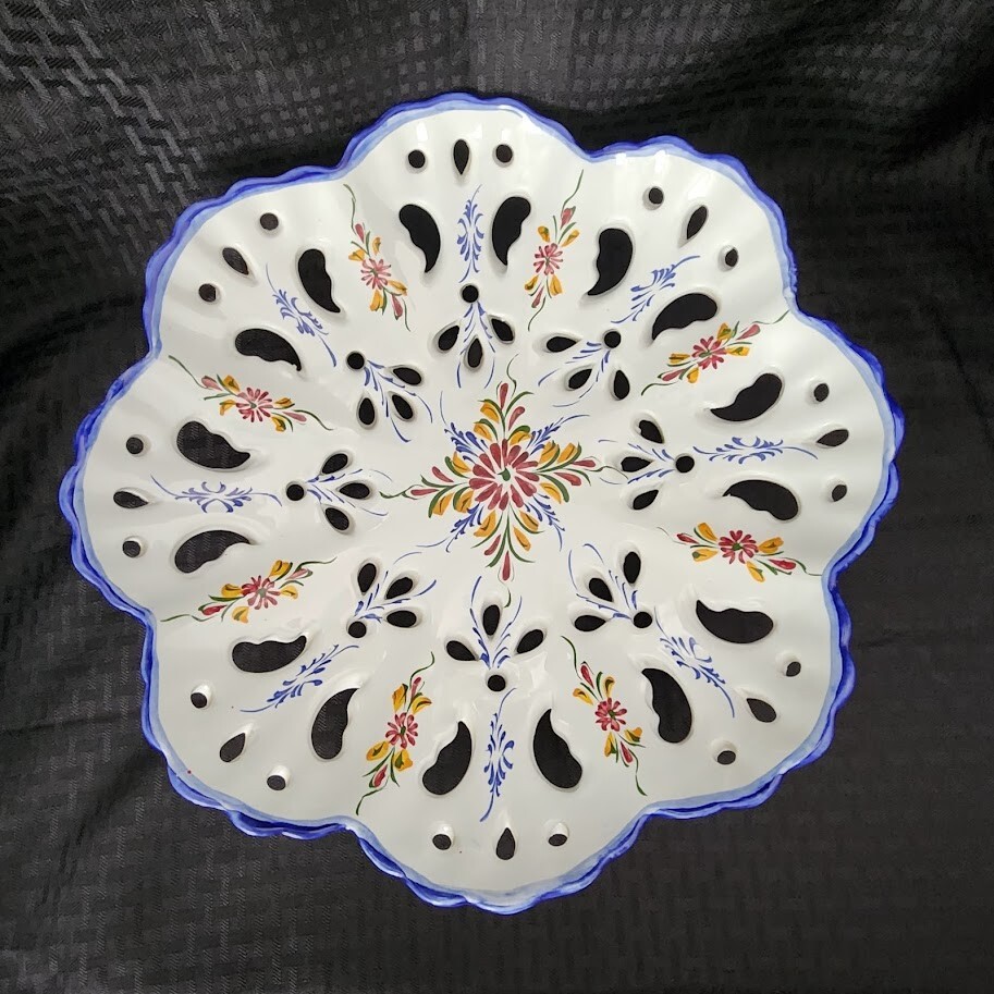 VTG RCCL Fruit Bowl Reticulated Hand Painted Portugal Signed Pottery Floral 14″