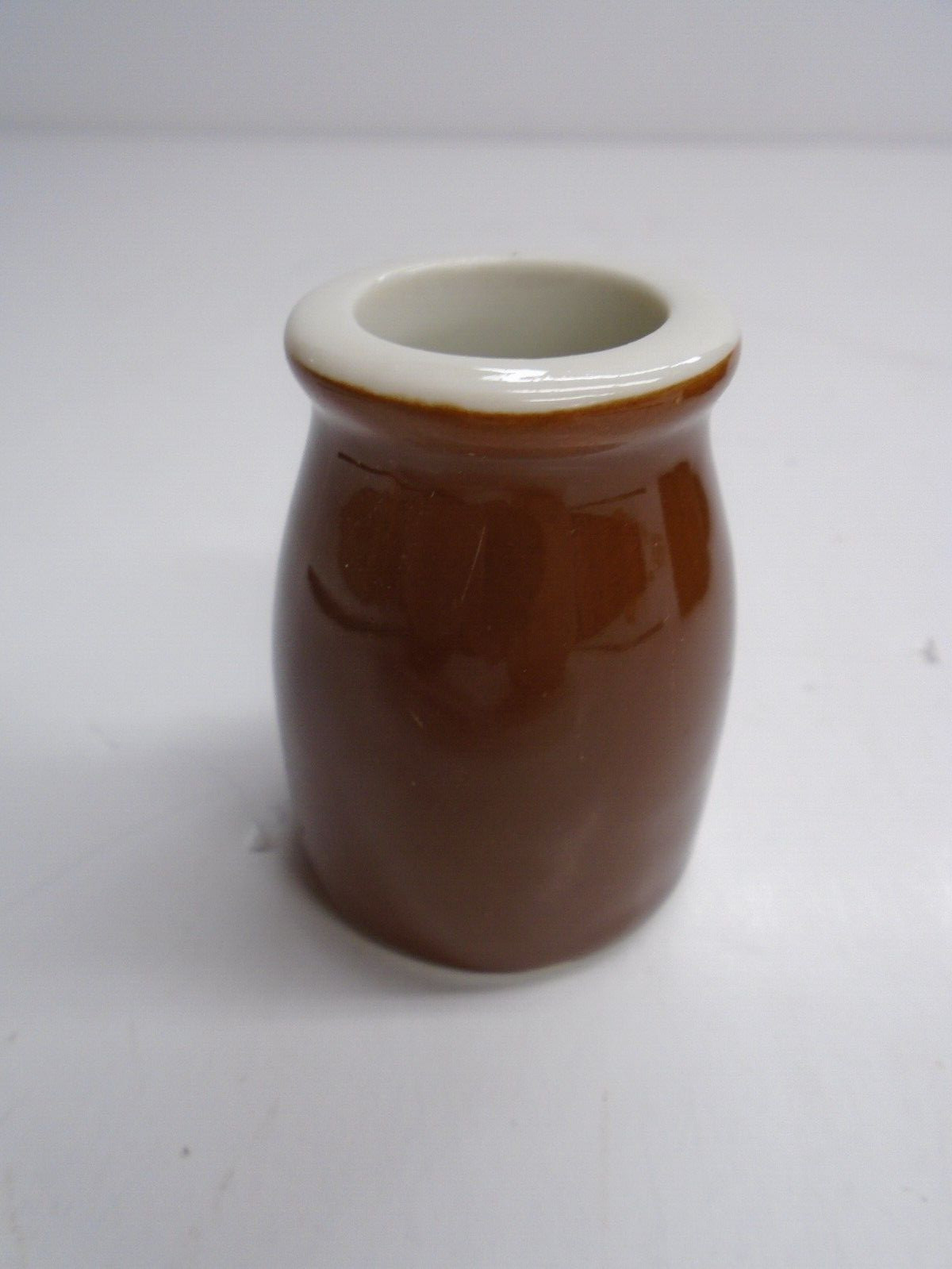 Vintage “HALL” RESTAURANT CREAMERS – Brown Barrel – Matched Set of (4) – NOS