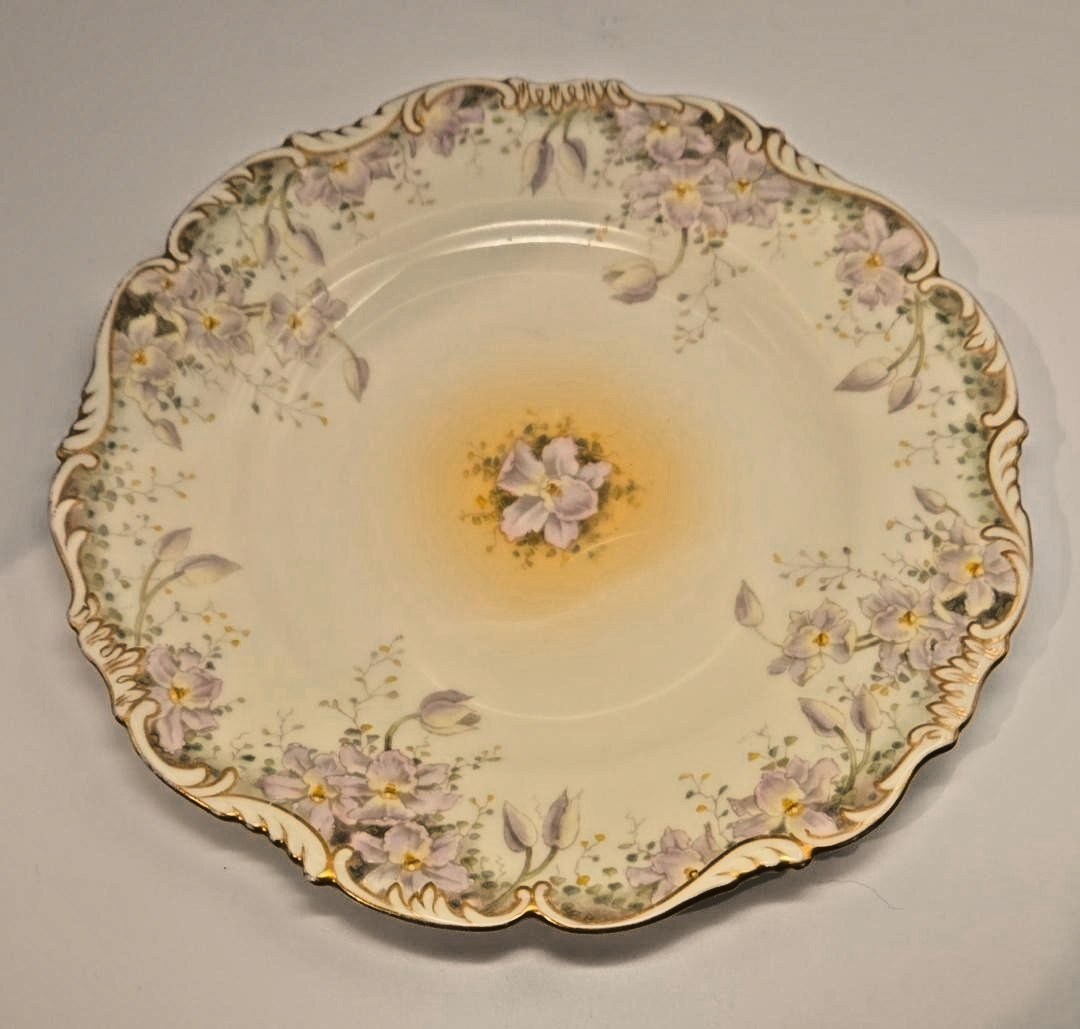 RARE ANTIQUE CAULDON ENGLAND 7.75in. SALAD PLATE GILT SCALLOPED EDGE ART NOVEAU
