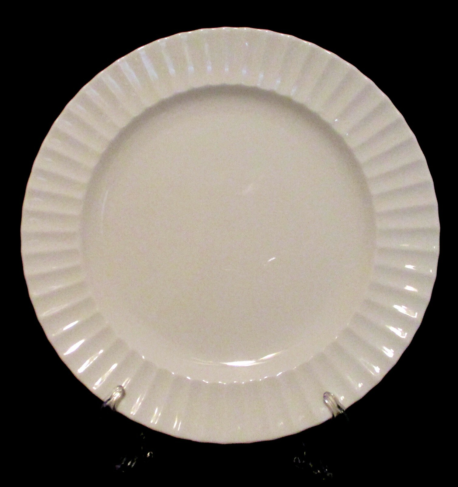 Royal Worcester Warmstry White 12-1/2″ ROUND PLATTER(s) or CHOP PLATE(s) Fluted