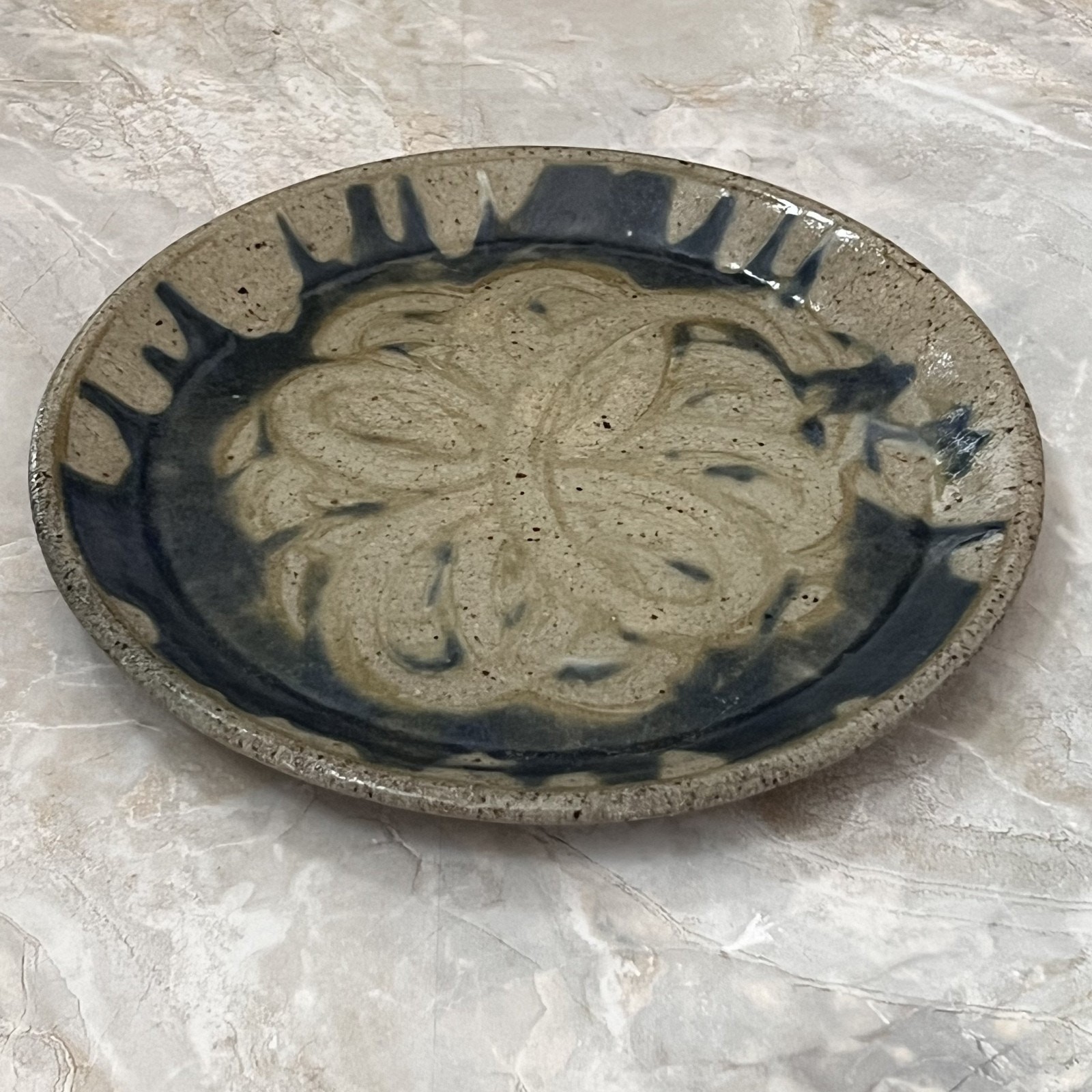 Studio Art Pottery Decorative Plate 8.5″ Hand-Painted Floral Taupe Blue Design