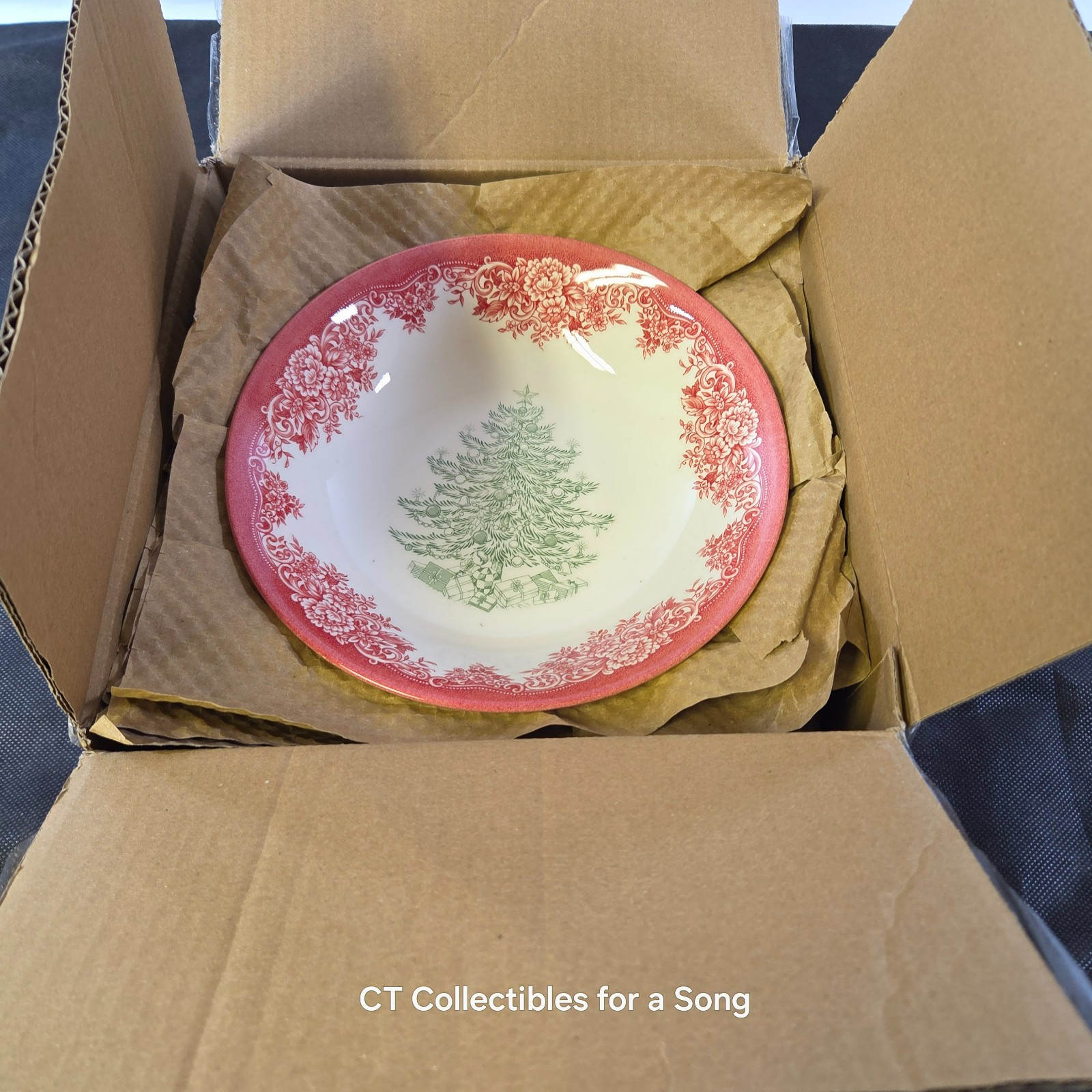 NEW Set 12 Royal Stafford Red Green Christmas Tree Pasta Bowls 9″ In Box Holiday