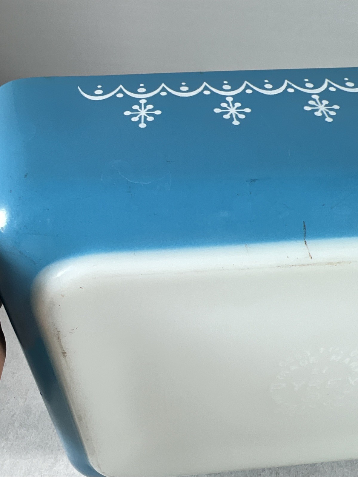PYREX Snowflake Blue Garland 503 Dish 1 1/2 Qt Ribbed Glass Lid + 1 1/2 pt dish
