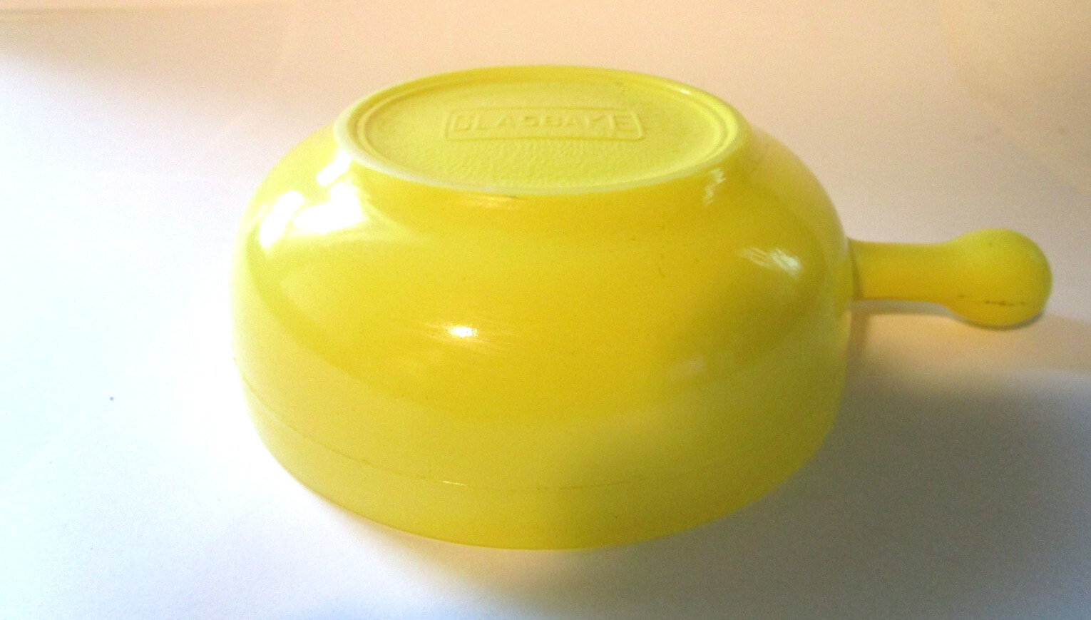 Vintage Glasbake Yellow 12 oz Chili Soup Bowl Lug Handle USA J-2057-4