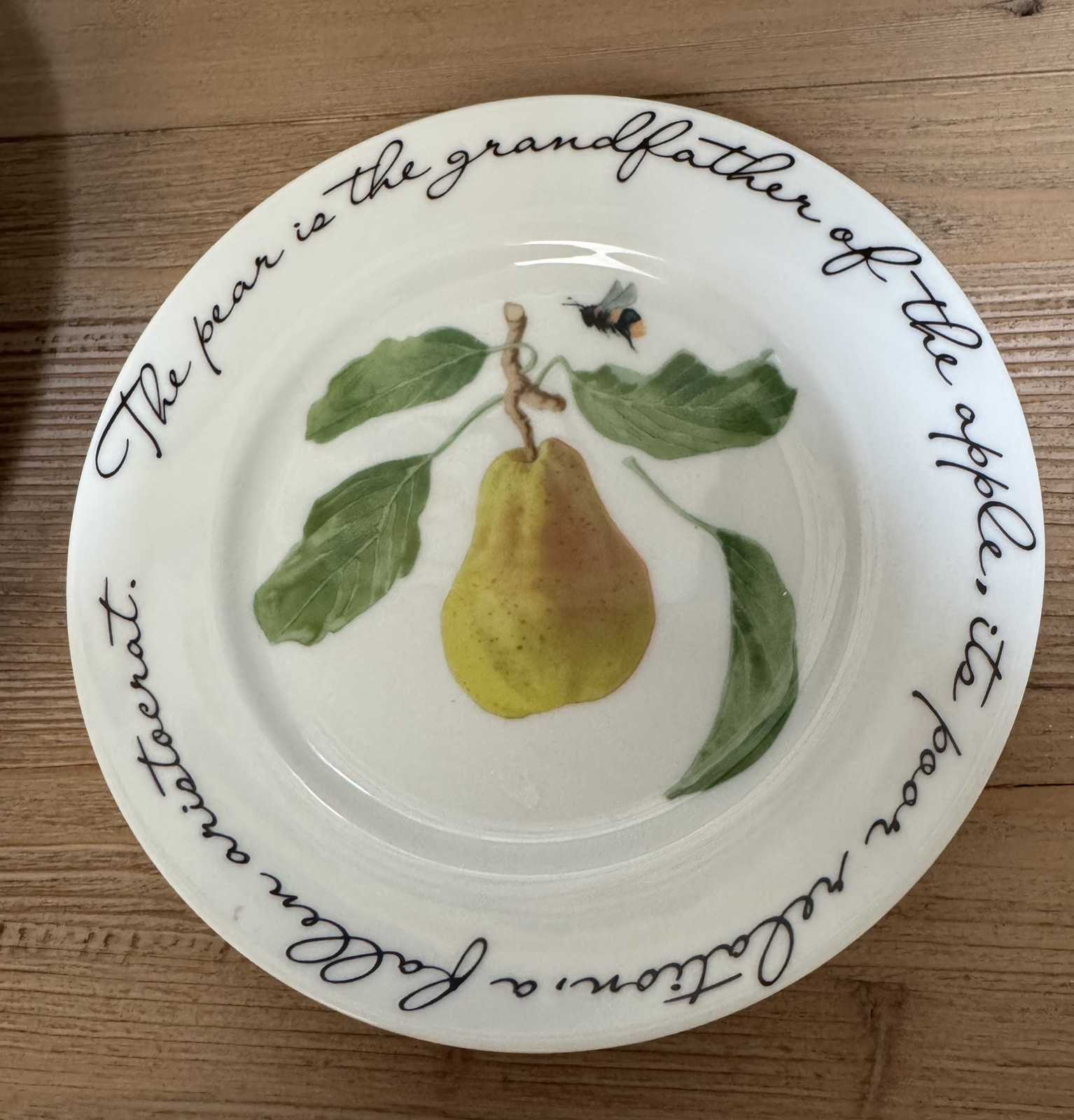 2 Williams Sonoma Orchard Suite Salad Plates Pear 7 3/4 inch Made In Japan