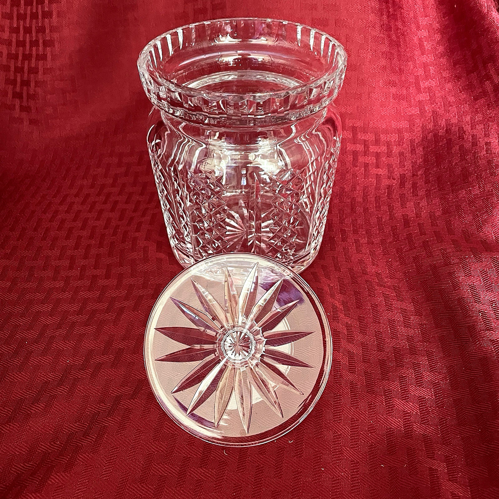 WATEFORD HIBERNIA BISCUIT JAR
