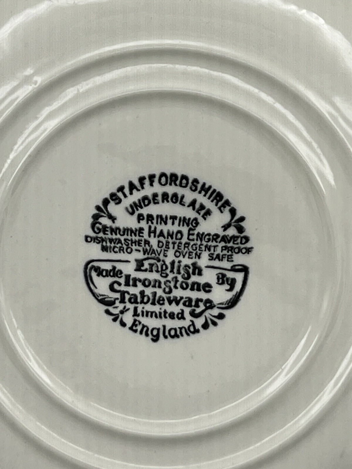 Staffordshire English Ironstone Tableware 9.5” Set Of 4 Dinner Plates Romance
