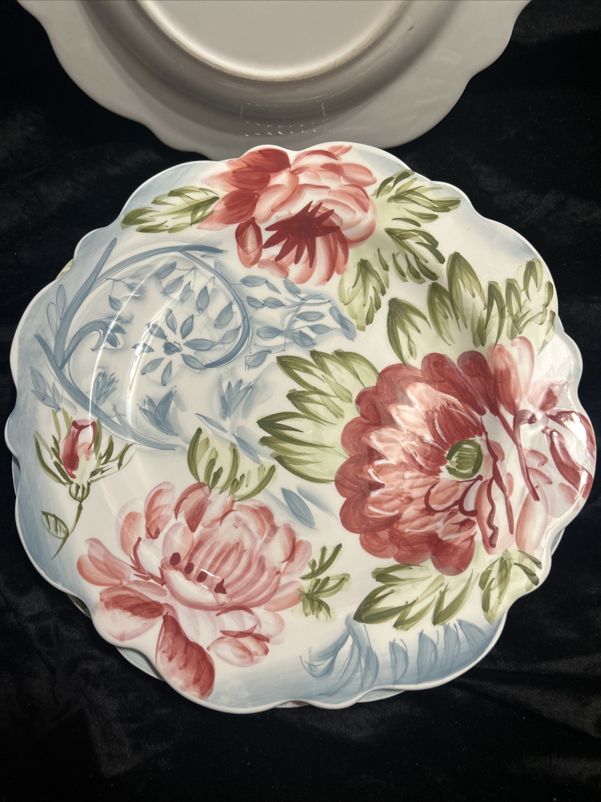 Set Of 5 Rosalace By Jay 11″ Dinner Plates Scalloped Pink Blue Flower Motif #1