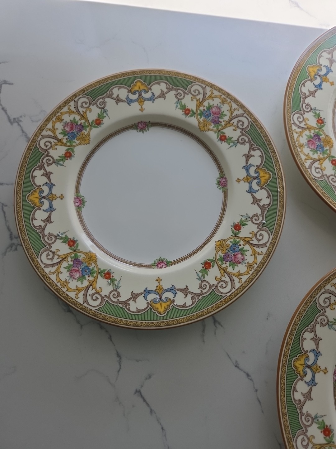 7 VINTAGE Mintons England KENORA GREEN 8 3/4 Plates Buy 1-7 Plates EUC