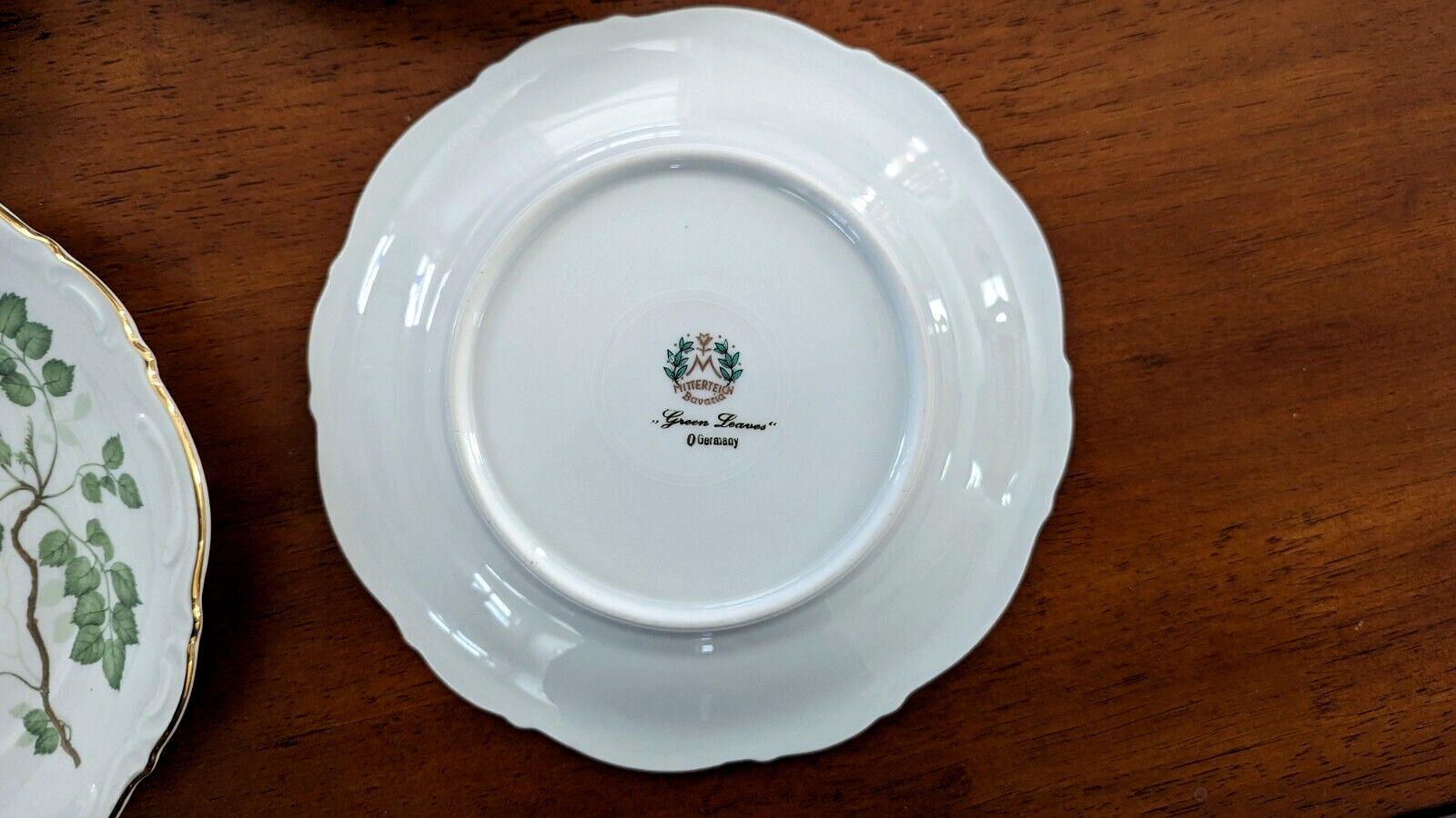 Set of 4 Vintage Mitterteich “Green Leaves” 6 3/4″ Bread/Dessert Germany Perfect