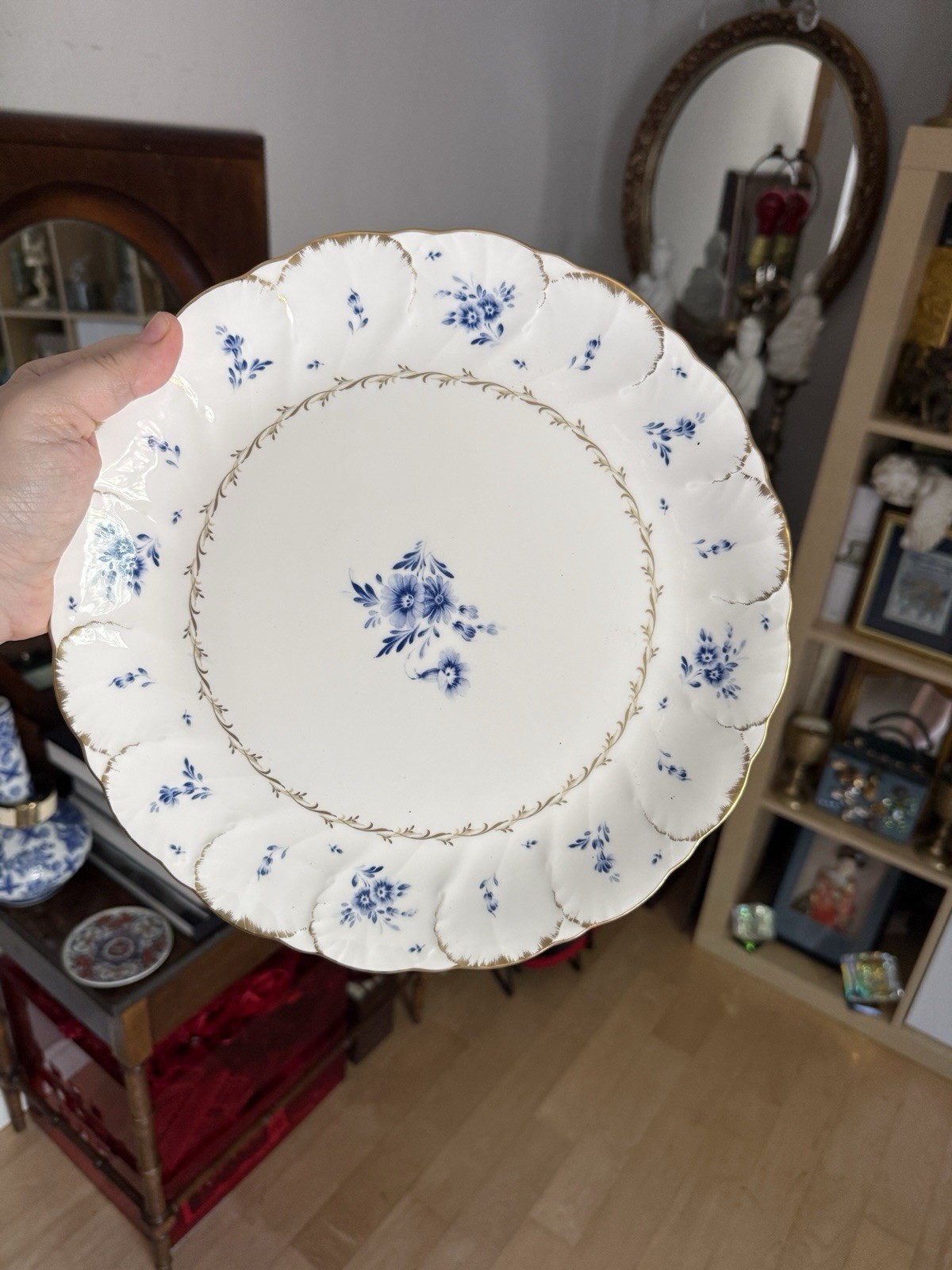 NWT Narumi Fiorisuta Japan Bone China Porcelain White Blue Floral Dinner Plate
