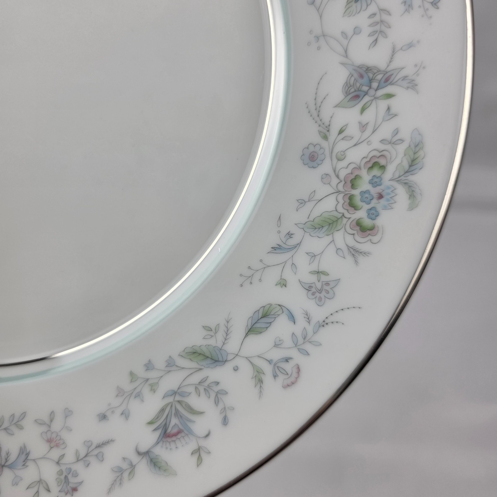 FOUR Oxford China Spring Salad Plate Multicolor Floral Rim Aqua Band