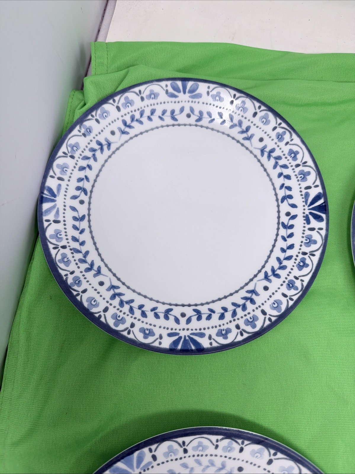 Corelle Vitrelle Portofino Salad/Luncheon Plates Blue Floral 8.5″, Set Of 6