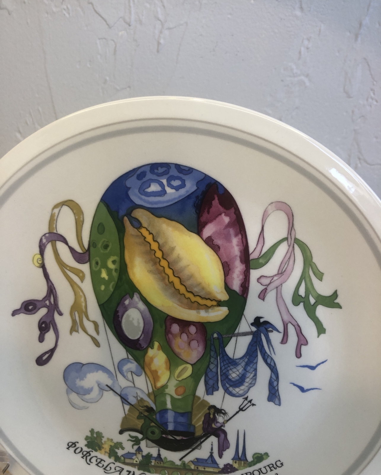 Villeroy & Boch LE BALLON Pattern Salad Plate PORCELAIN flying over Luxembourg