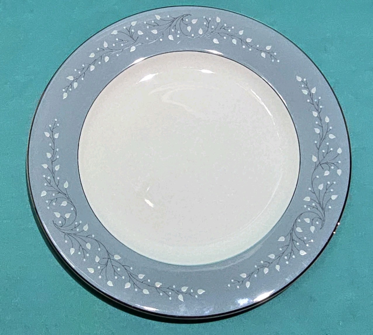 Set of 6 Syracuse Minuet Dinner Plates 10 3/4″ White Florals,Blue, Platinum Trim