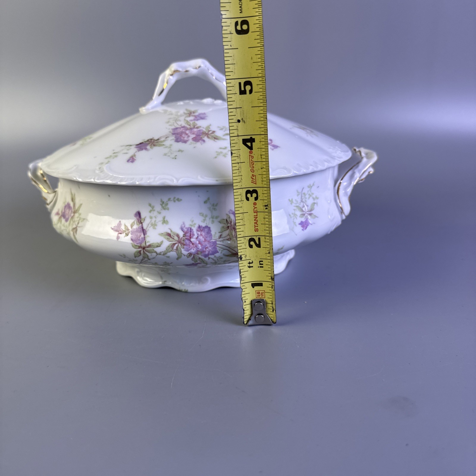 Austria Habsburg Purple Porcelain Covered Serving Tureen round 7.75 in diameter