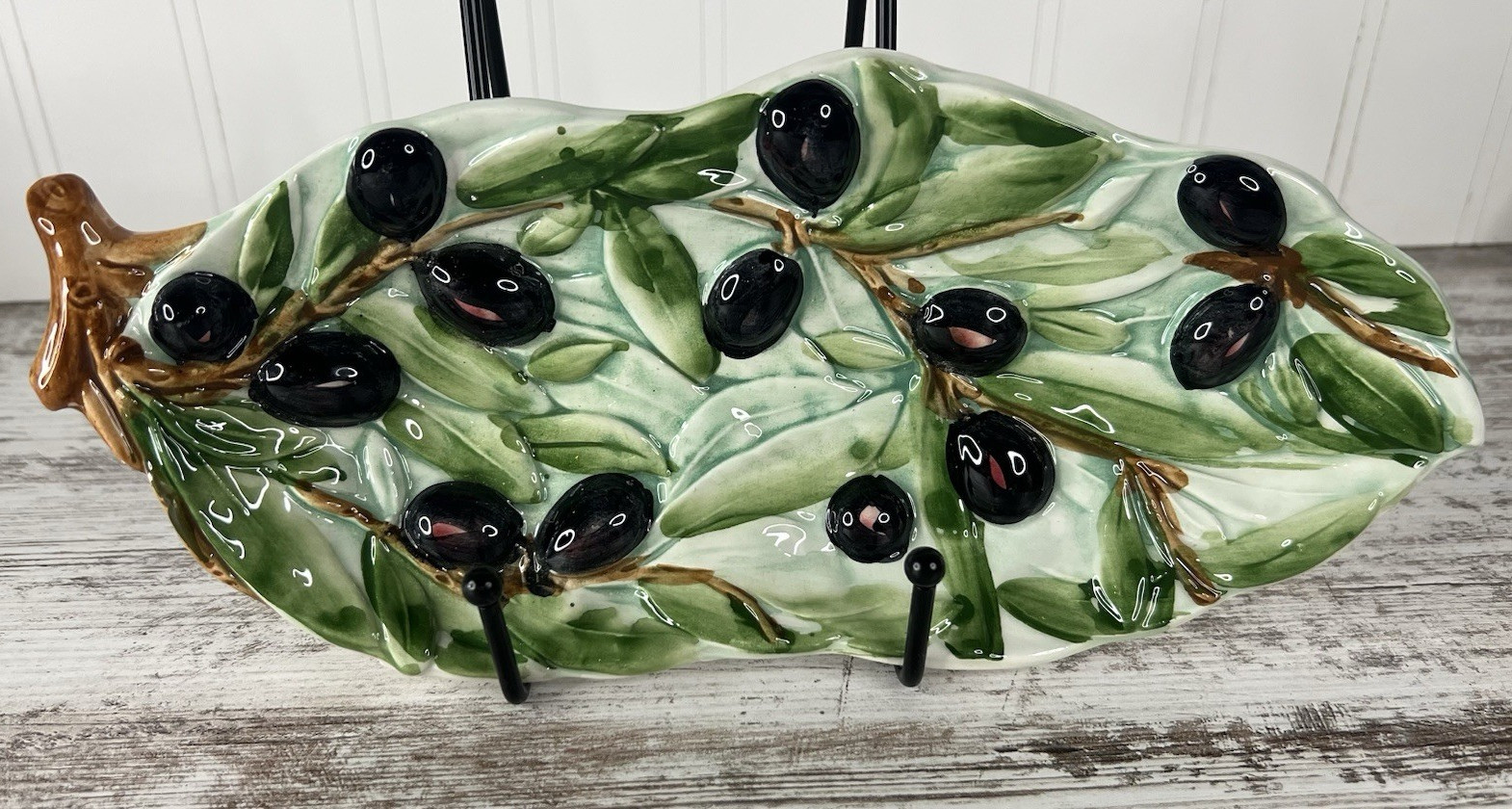 Italy Majolica Leaf Shaped Ceramic Platter Olive Branch Glossy 11in Green