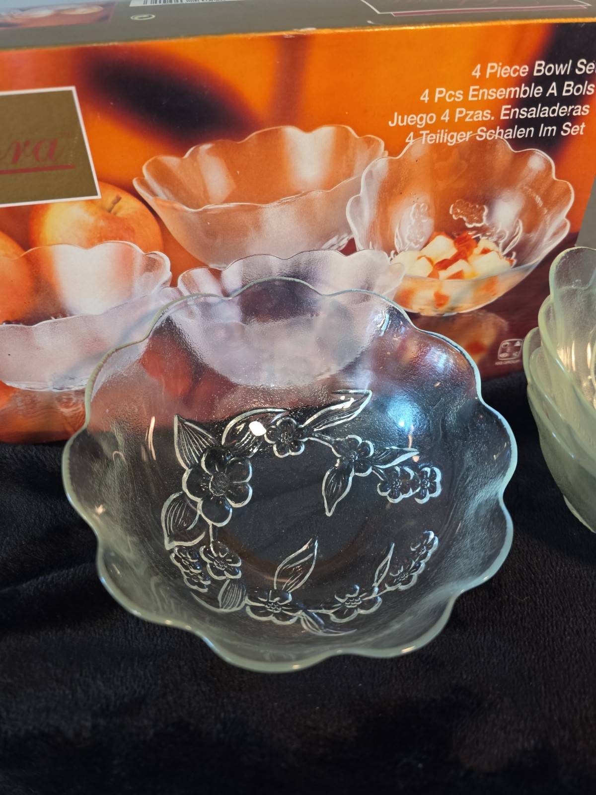 NOS Set of 4 Vtg KIG Indonesia 6-1/2″ Dia Scalloped Glass Cereal Salad Soup Bowl