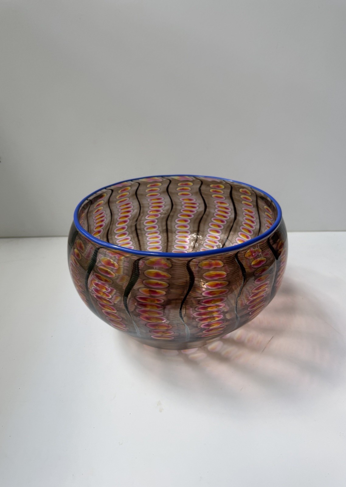Tom Philabaum 1997 Signed Studio Art Glass Bowl Reptilian Series Blue Rim
