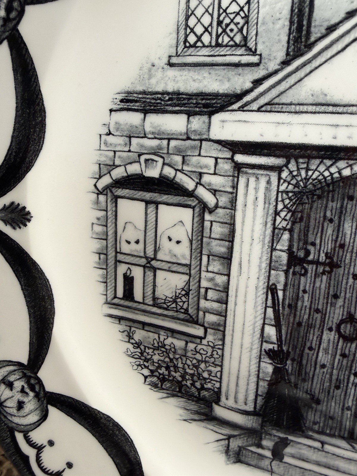 Royal Stafford Haunted House Dinner Plates Set of 2 Halloween 10 3-4”— New