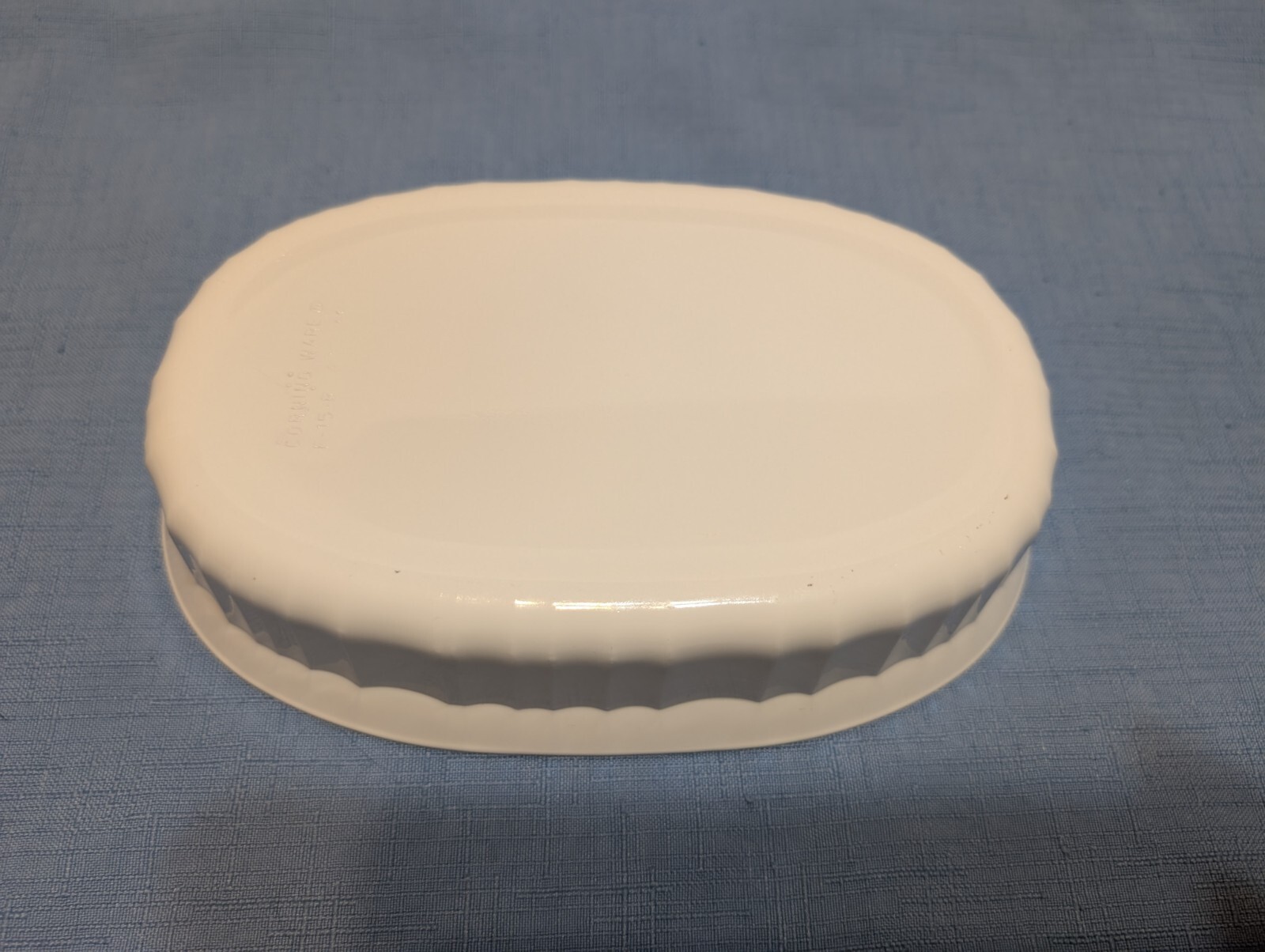 Corning Ware F-15-B French White Small Oval Casserole Baking Dish 15 oz 475 ML