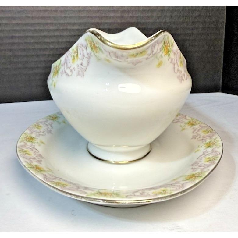 Limoges Elite Works Bawo Dotter BWD647 Sauce Gravy Boat W/ attached Plate France