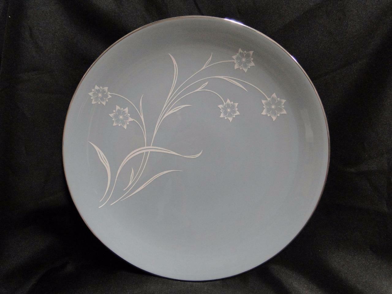 Flintridge Reverie Strata Blue, White Flower, Platinum: Dinner Plate (s) 10 7/8″